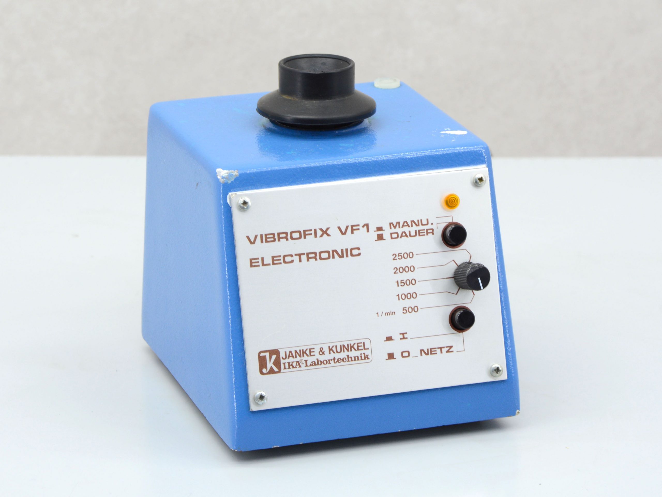 5107-ika-vibrofix-vf1-01