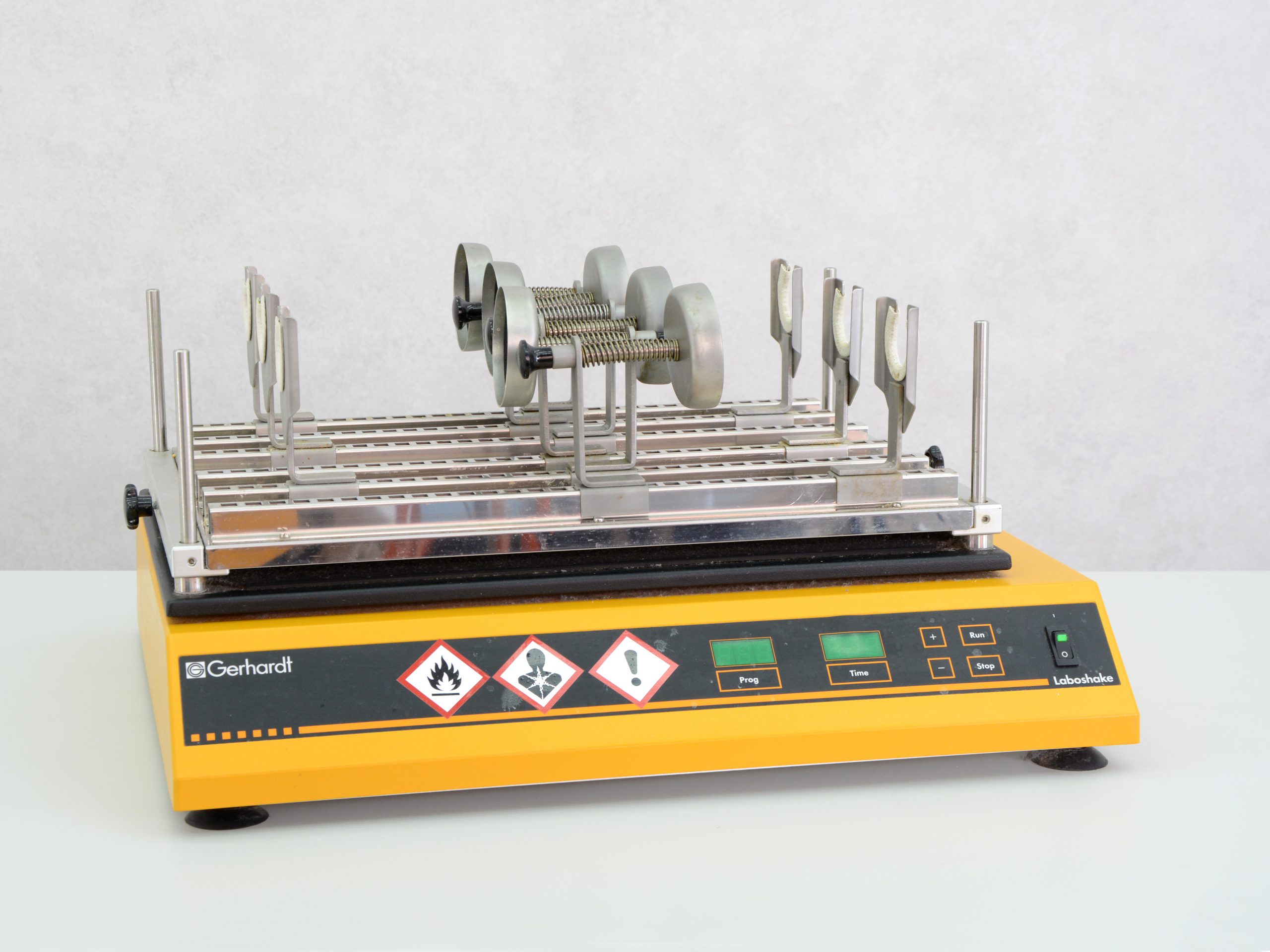 5449-gerhardt-ls500-laboshake-01