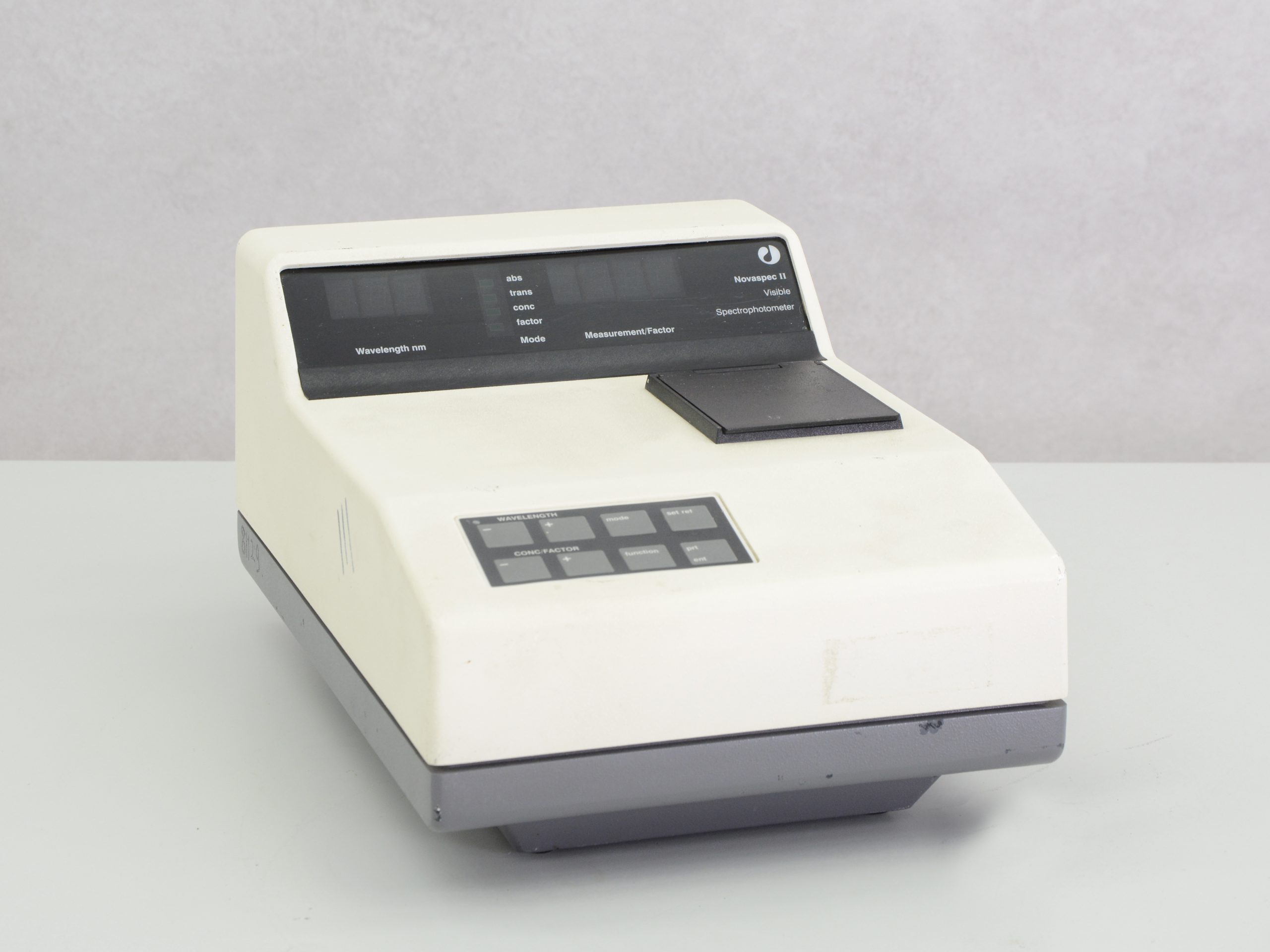 5548-biochrom-novaspec-ii-01