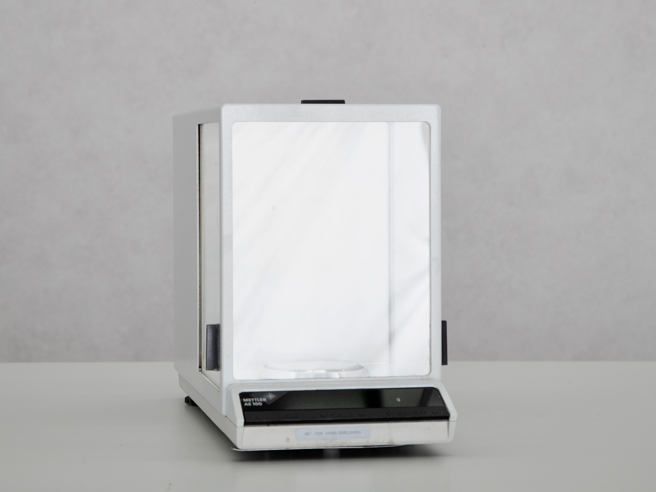 5807 Mettler AE100S balans 01